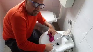 Liberare lavandino o bidet intasato con un compressore [upl. by Debbra]