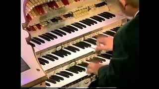 Organist goes Crazy The Worlds Fastest Organist [upl. by Bywaters]