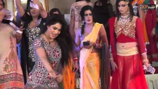 DHOLA VE DHOLA  MEHAK MALIK  WEDDING PARTY [upl. by Yran]